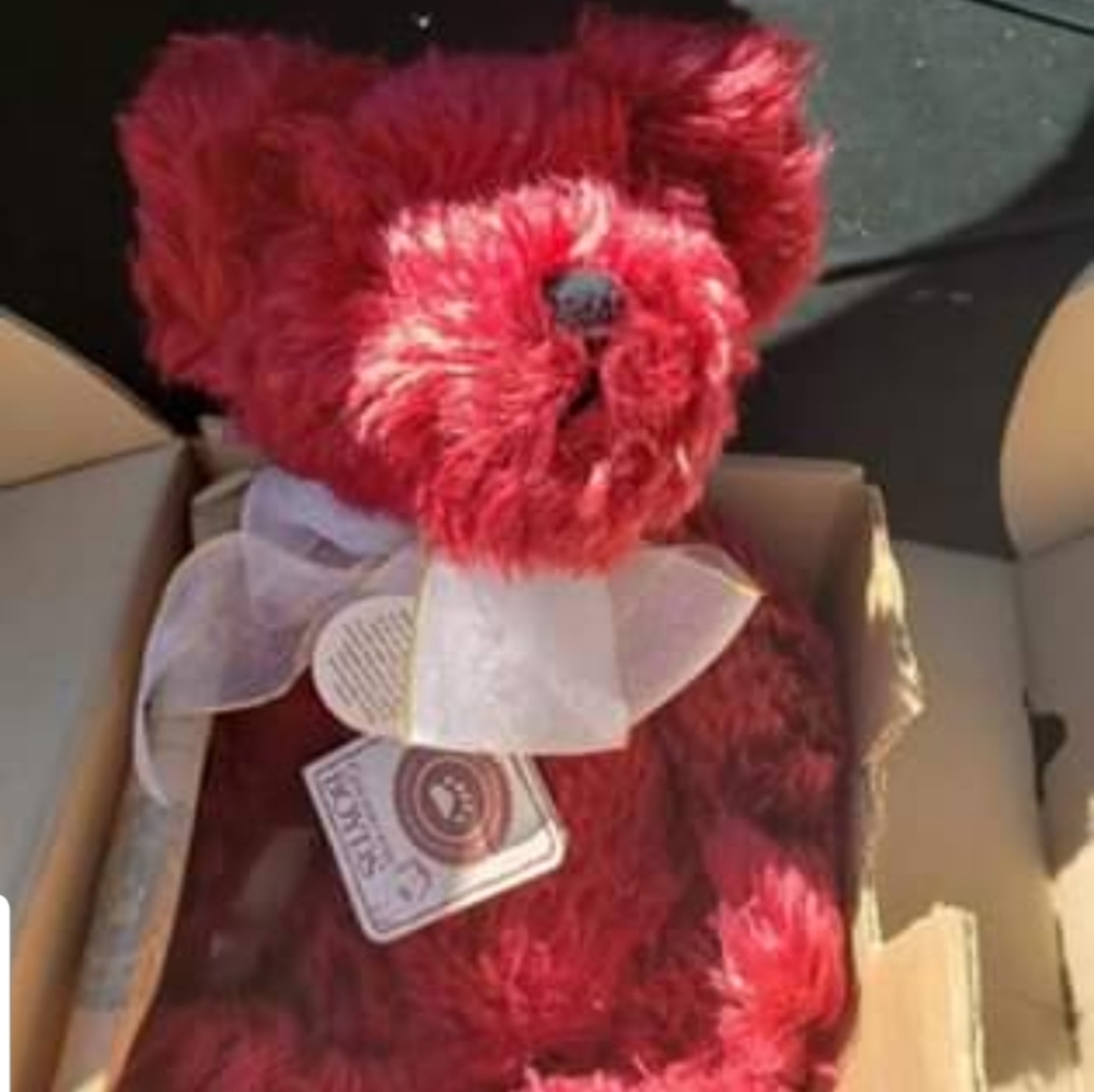 Red Boyds Bear